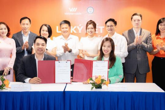 VIETNAMOBILE VÀ HANOISME KÝ KẾT HỢP TÁC, ĐỒNG HÀNH CÙNG CỘNG ĐỒNG DOANH NGHIỆP NHỎ VÀ VỪA THỦ ĐÔ TRONG CHUYỂN ĐỔI SỐ