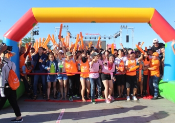 Immerse in a Feast of Colours - Color Me Run- with Vietnamobile
