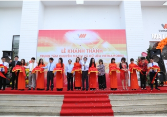 Vietnamobile commemorates the 1 st anniversary of Vietnamobile Telecommunication Joint Stock Company and inaugurates new Mobile Telephone Switching Office & Data Center